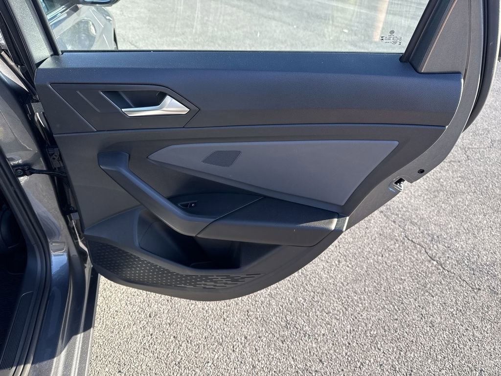 Used 2025 Volkswagen Jetta SE image 26