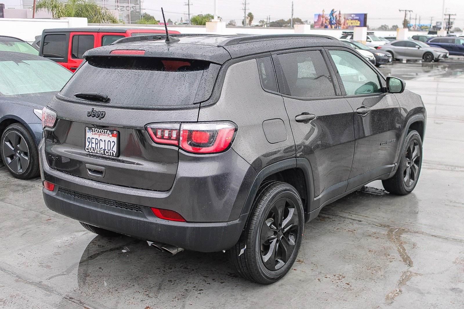 Used 2020 Jeep Compass Latitude image 9