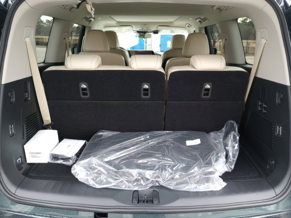 New 2026 Nissan Armada Platinum image 15