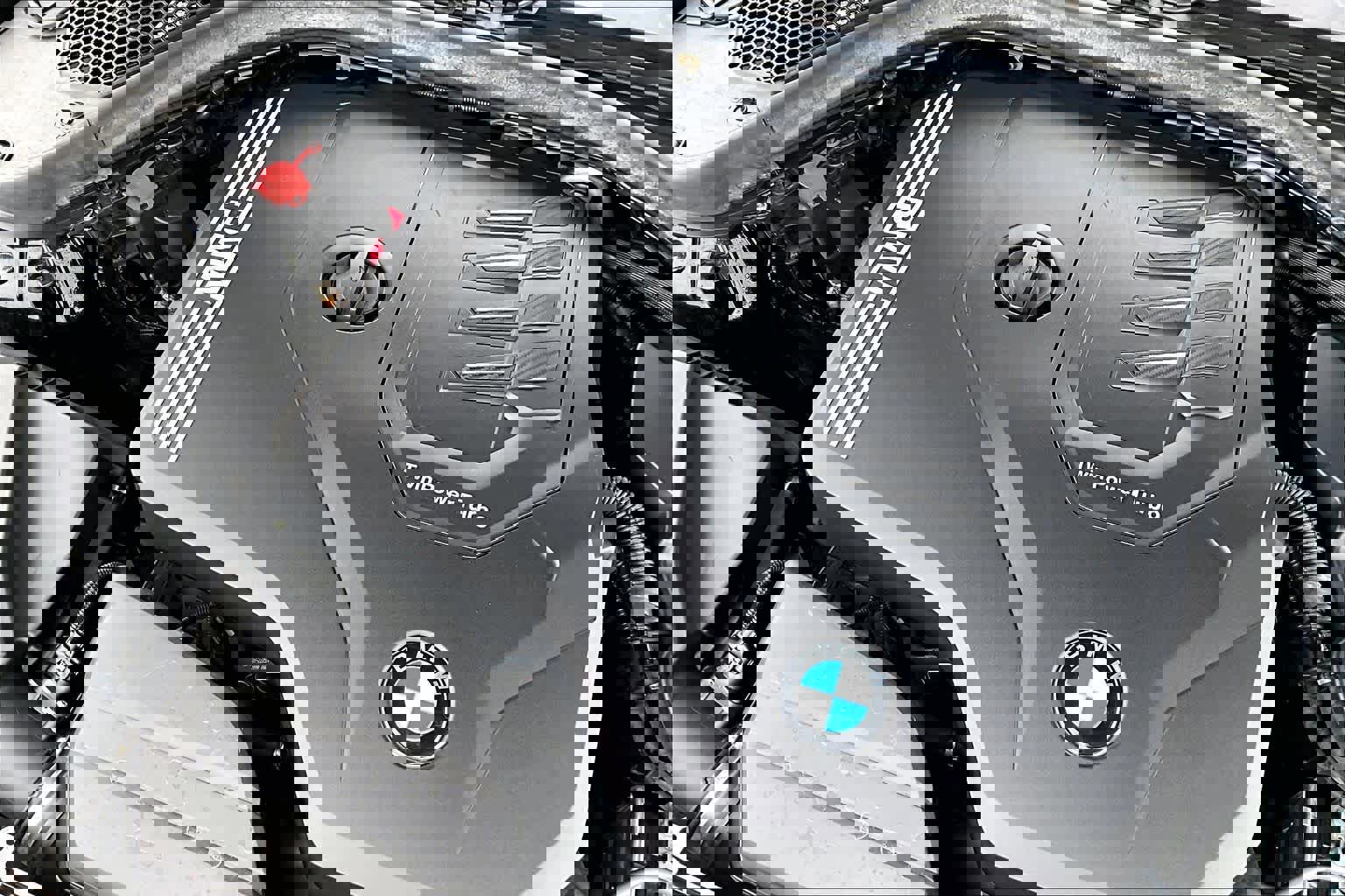 Used 2021 BMW 330i Sedan w/ M Sport Package image 31