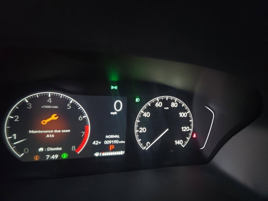 Used 2025 Honda Pilot Touring image 16