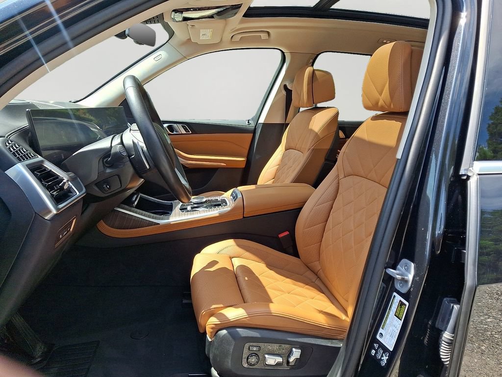 Used 2024 BMW X7 xDrive40i AWD/4WD image 14