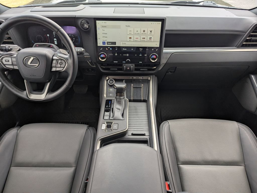 Used 2024 Lexus GX 550 w/ Accessory Package (Z1) AWD/4WD image 15