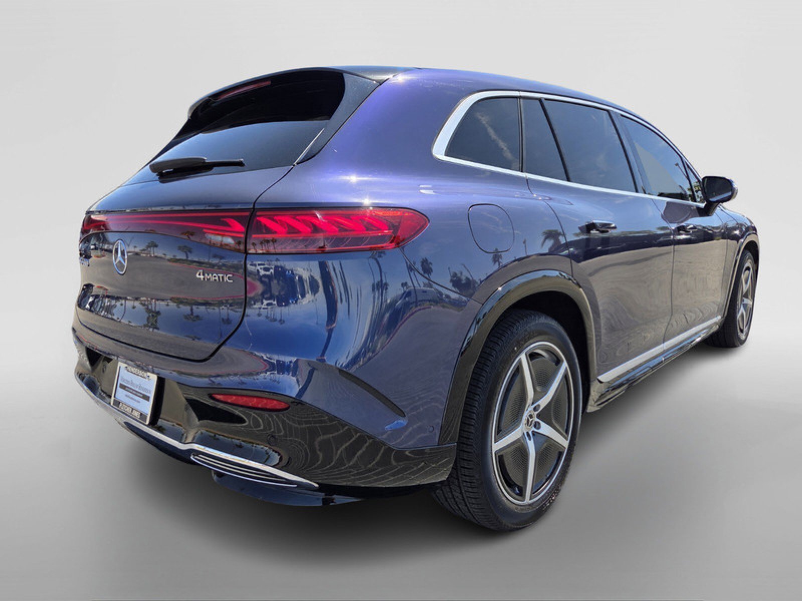 Certified 2023 Mercedes-Benz EQS 580 4MATIC SUV image 5