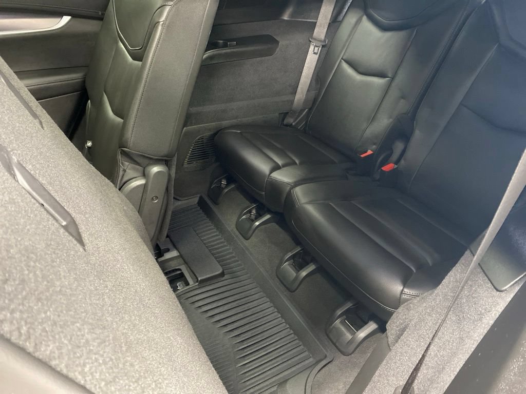 Used 2024 Cadillac XT6 Luxury w/ LPO, Floor Liner Package AWD/4WD image 29