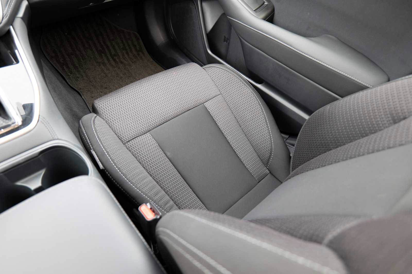 Used 2025 Subaru Outback Premium image 28