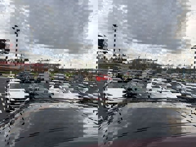 Used 2017 Ford Edge Titanium w/ Equipment Group 301A image 4