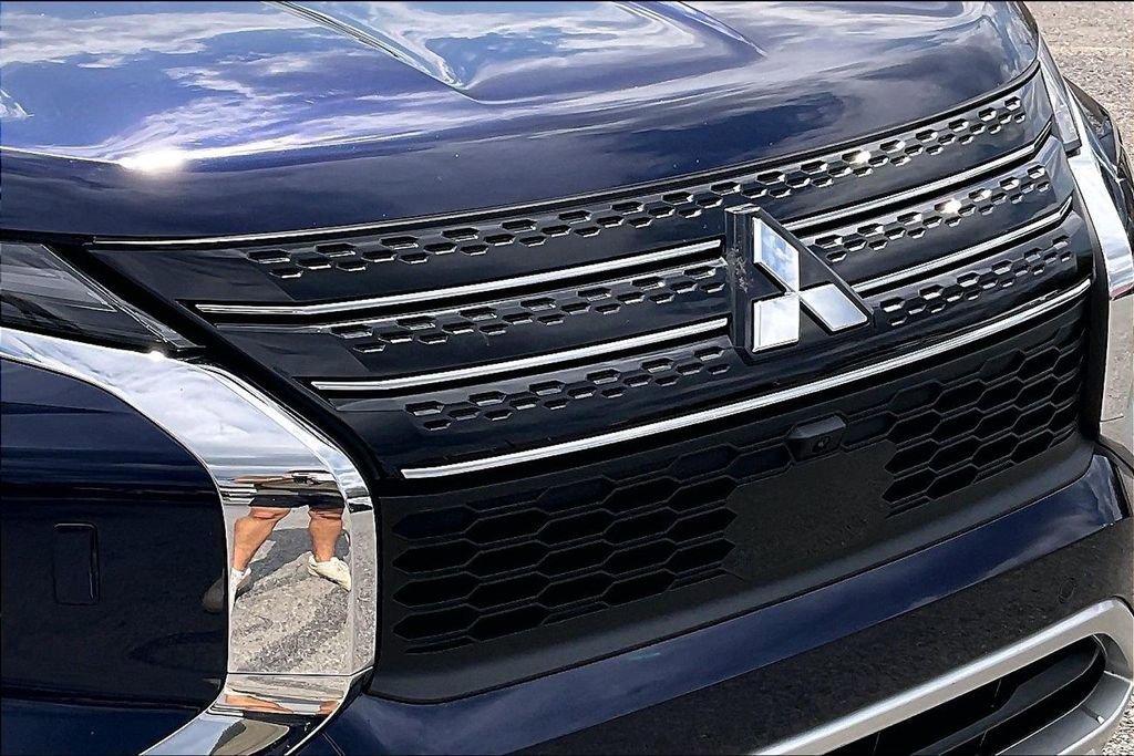 Used 2024 Mitsubishi Outlander SEL image 28
