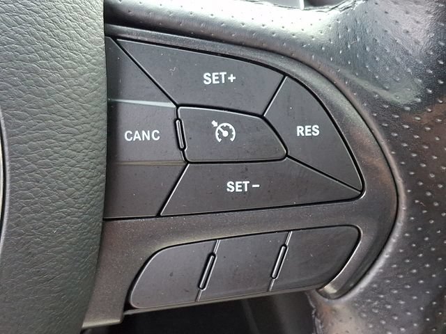 Used 2020 Dodge Durango R/T w/ Blacktop Package AWD/4WD image 23