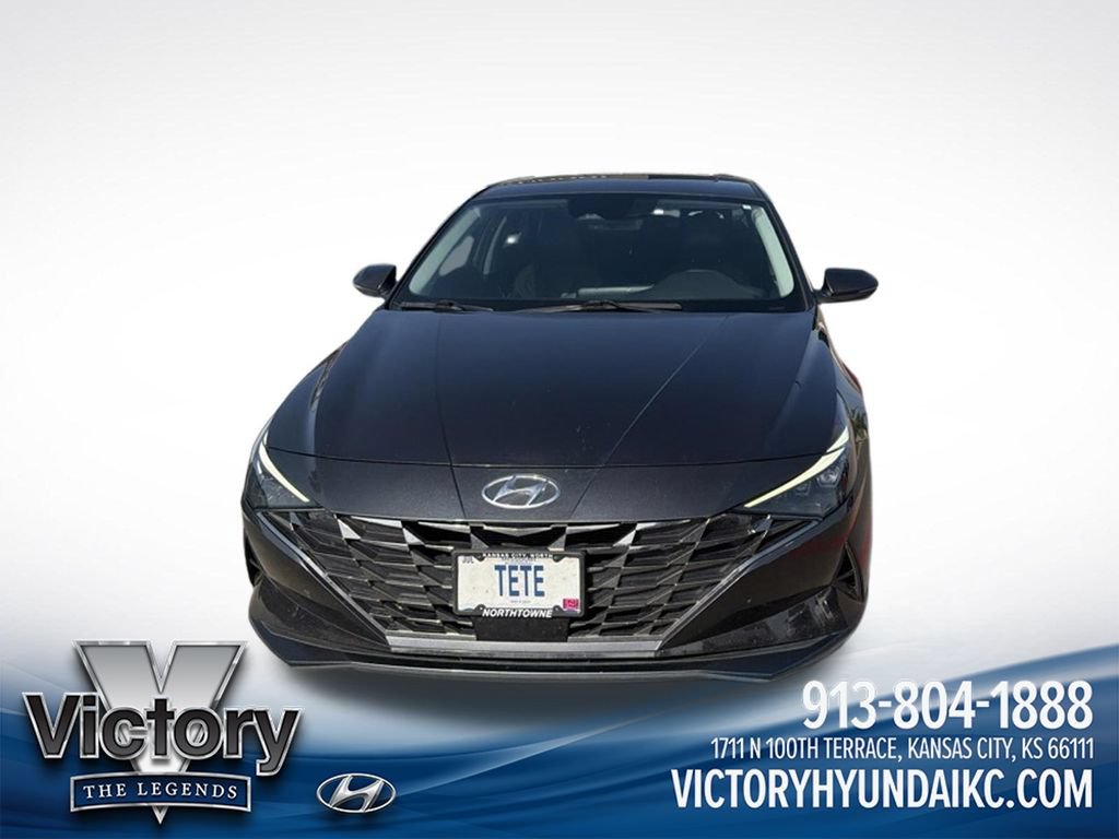 Used 2021 Hyundai Elantra Limited FWD image 2