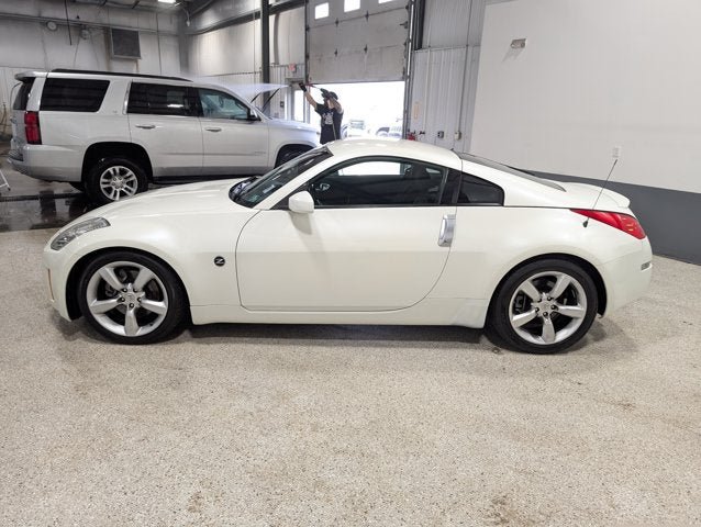 Used 2006 Nissan 350Z Enthusiast w/ (K96) Aerodynamics Pkg RWD image 6