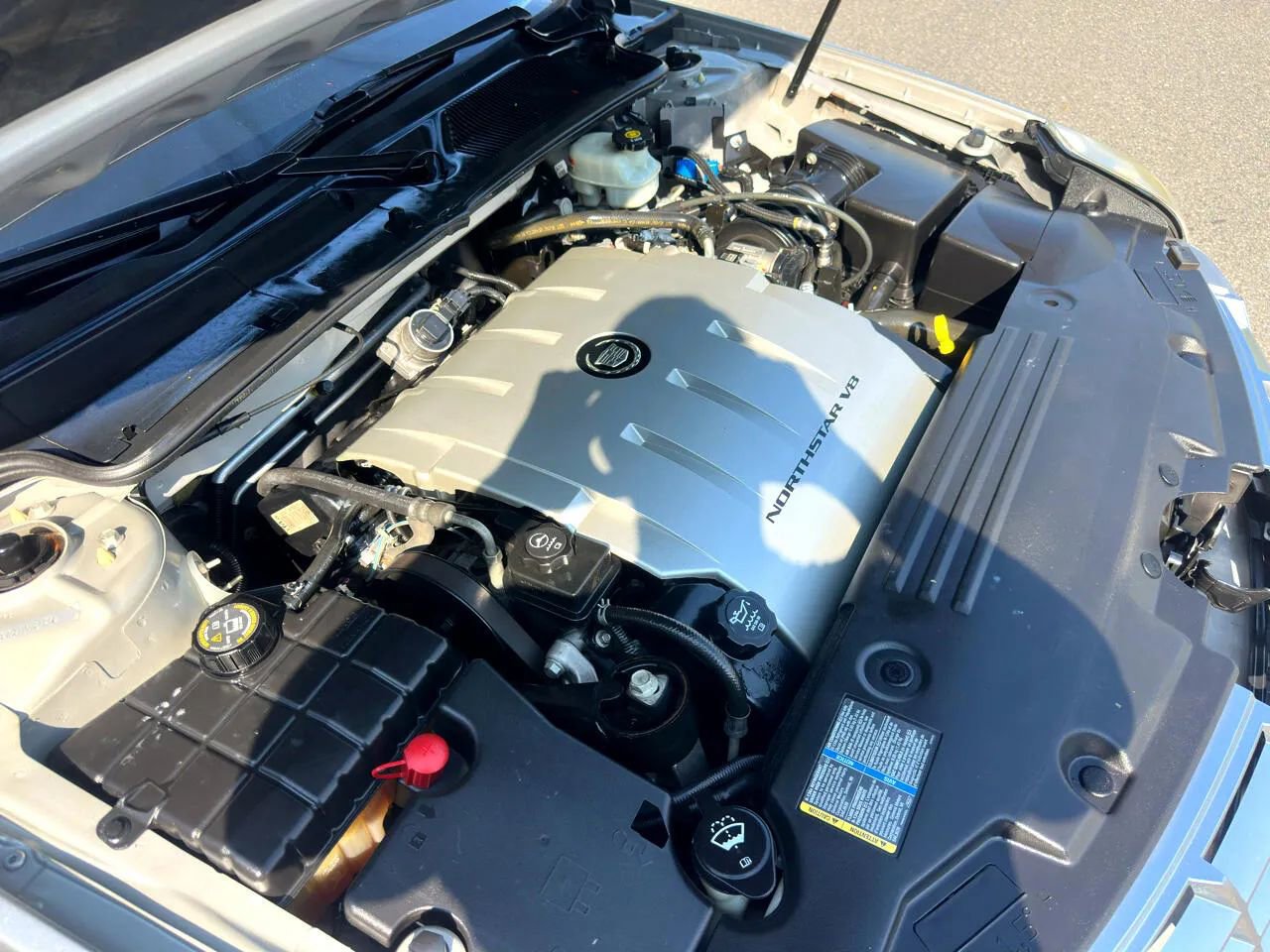 Used 2006 Cadillac DTS Performance w/ Sun And Sound Package image 23