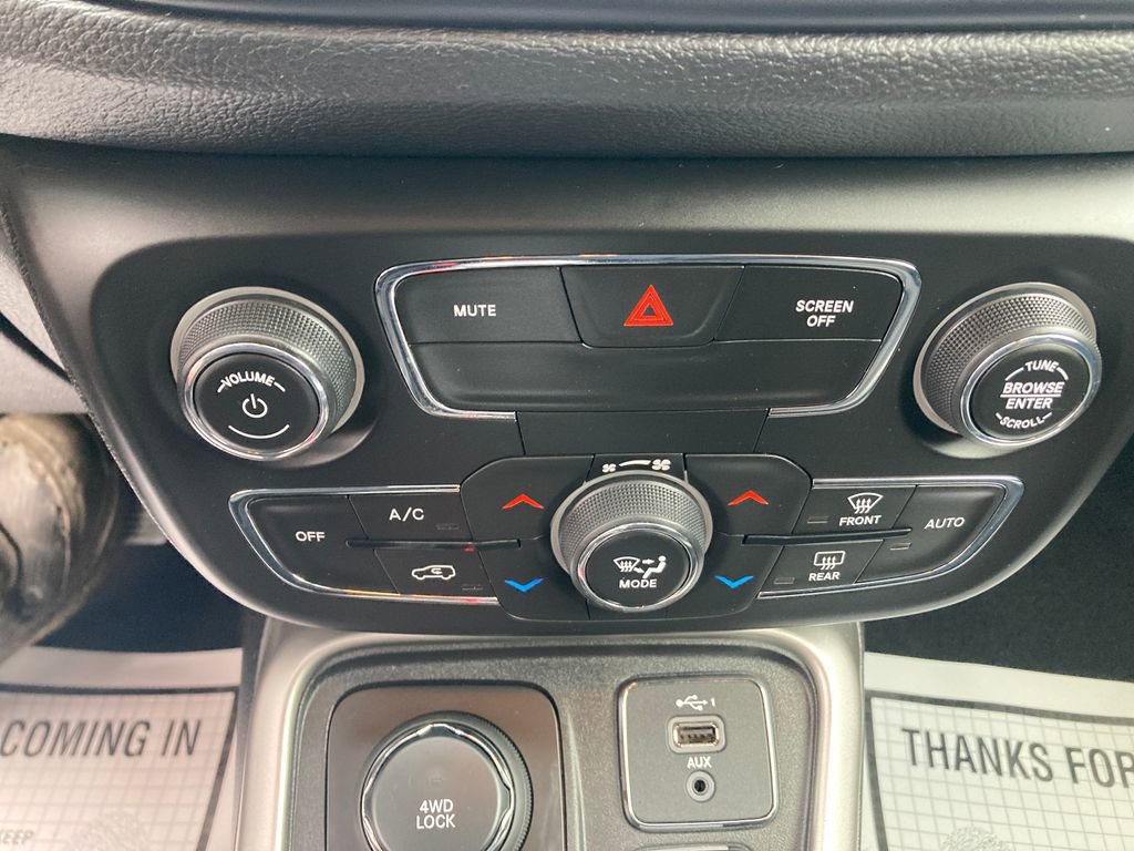 Used 2021 Jeep Compass Latitude w/ Convenience Group image 27