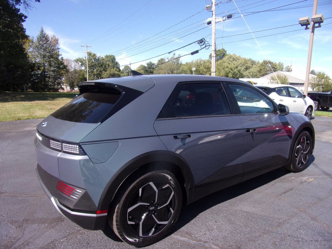 Used 2023 Hyundai Ioniq 5 SE w/ Cargo Package image 6
