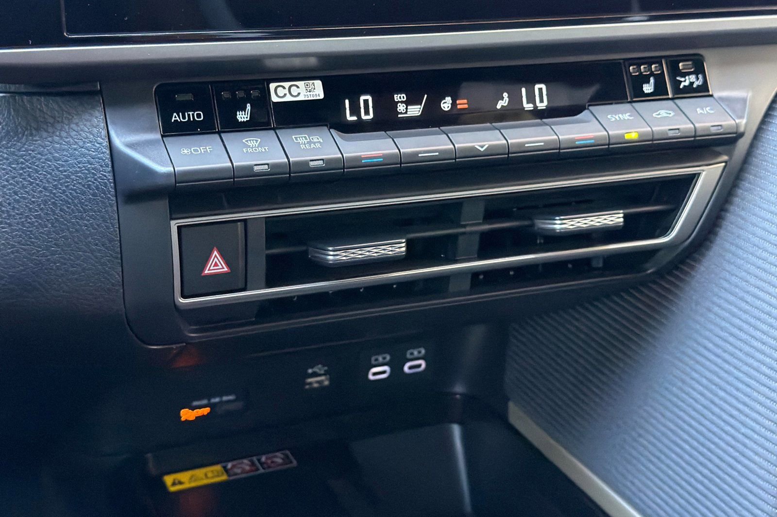Used 2026 Toyota Camry SE w/ Multimedia Upgrade Package FWD image 20