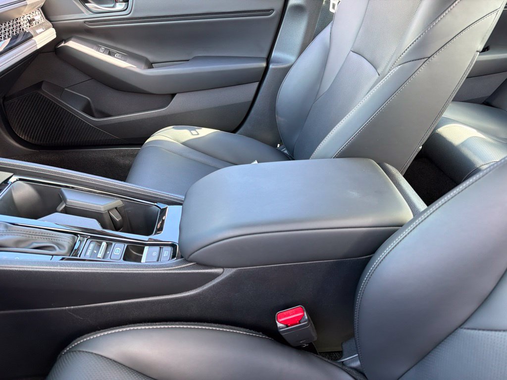 Certified 2025 Honda Accord EX-L image 13