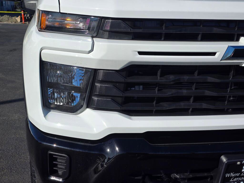 Used 2024 Chevrolet Silverado 2500 Custom w/ Custom Value Package image 30