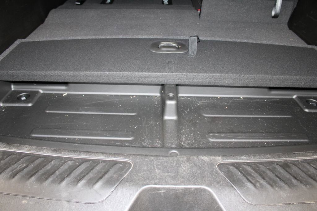 Used 2023 GMC Yukon XL SLT image 19