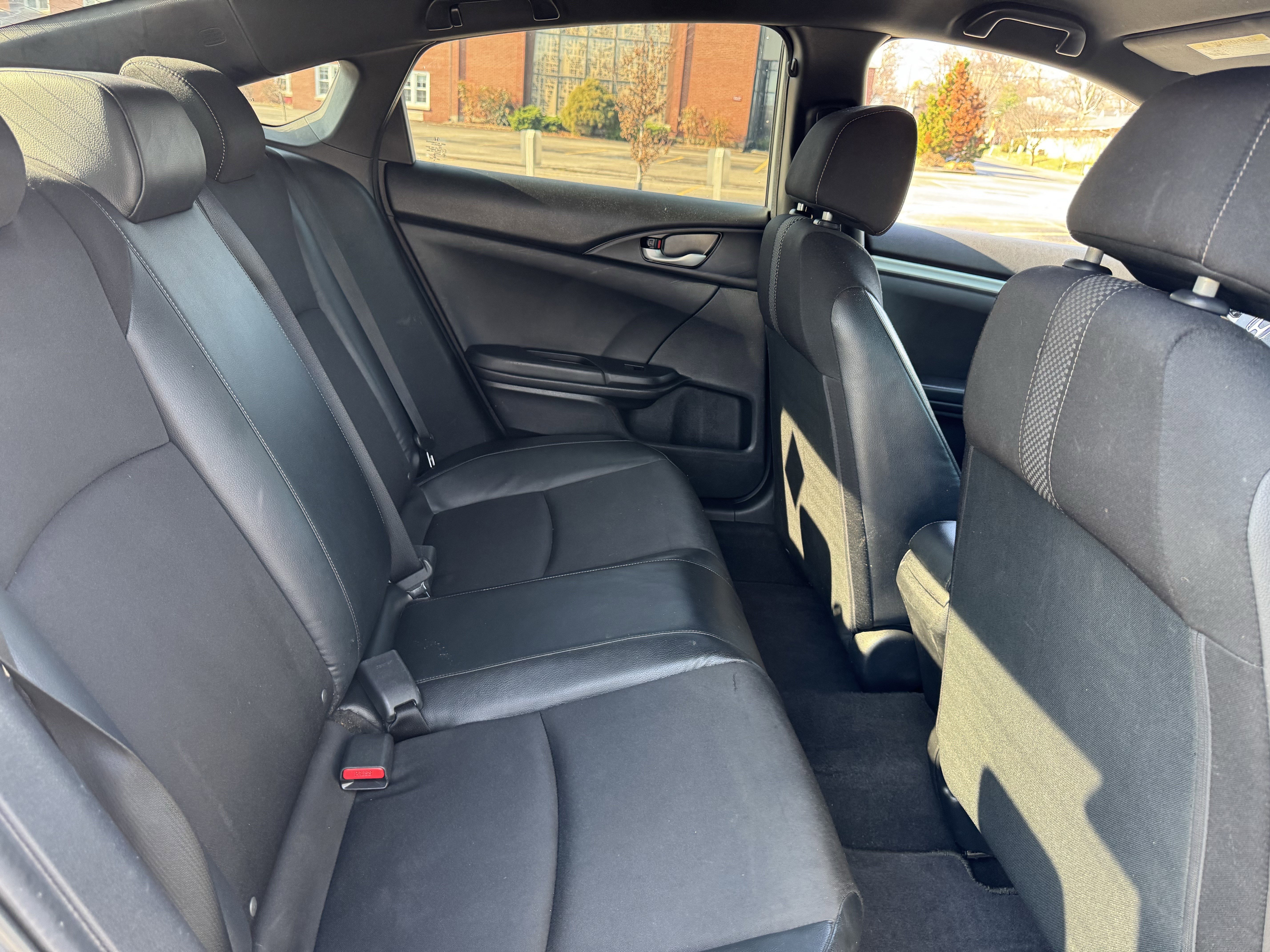 Used 2019 Honda Civic Sport image 33