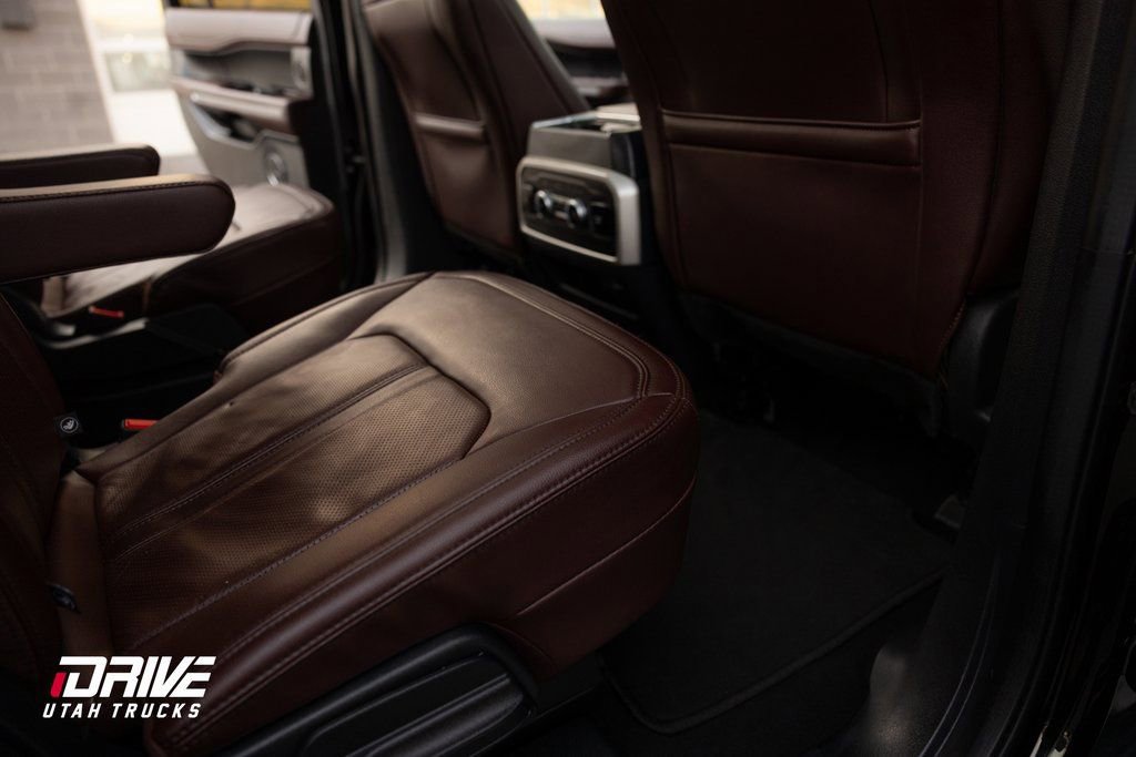 Used 2024 Ford Expedition Limited image 14