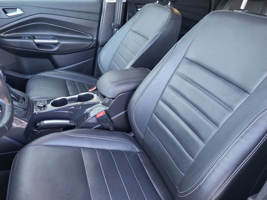 Used 2016 Ford Escape Titanium image 12