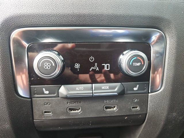 New 2026 GMC Yukon Elevation w/ Elevation Premium Package AWD/4WD image 24