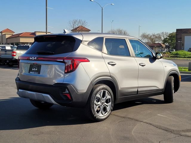 New 2026 Kia Seltos LX FWD image 5