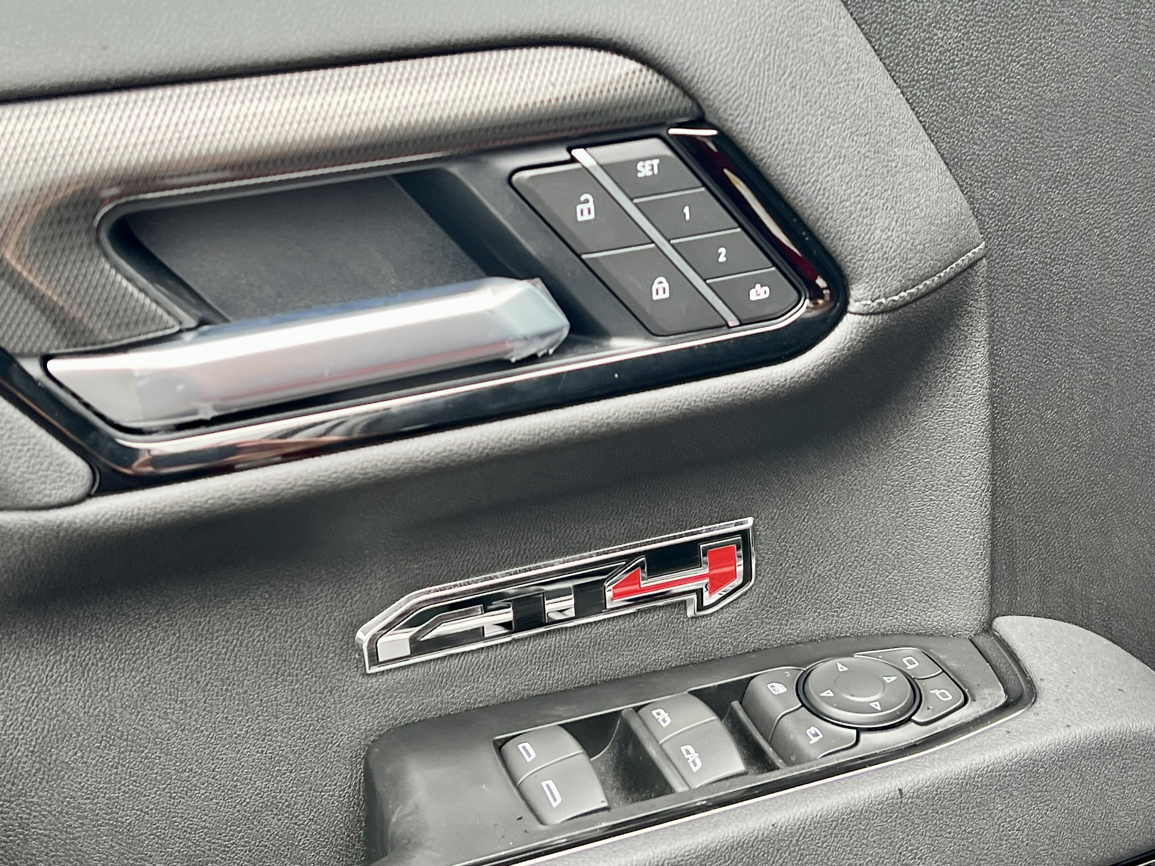 New 2026 GMC Sierra 1500 AT4 w/ AT4 Premium Package AWD/4WD image 11