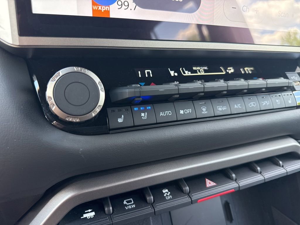 Used 2026 Toyota Sequoia Platinum image 22