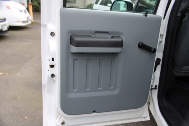 Used 2012 Ford F250 XL w/ Skid Plate Pkg image 24