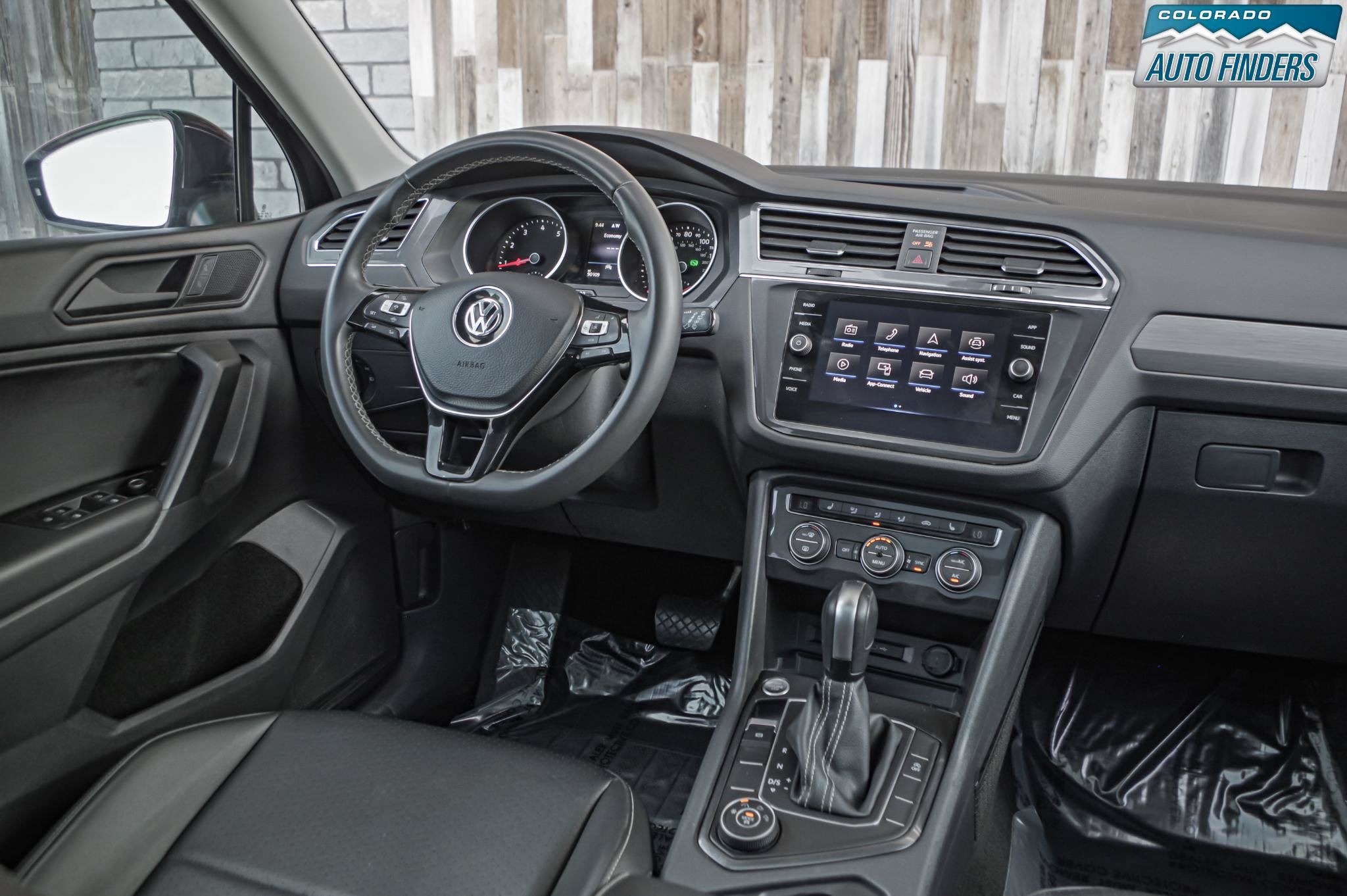 Used 2021 Volkswagen Tiguan SE AWD/4WD image 16