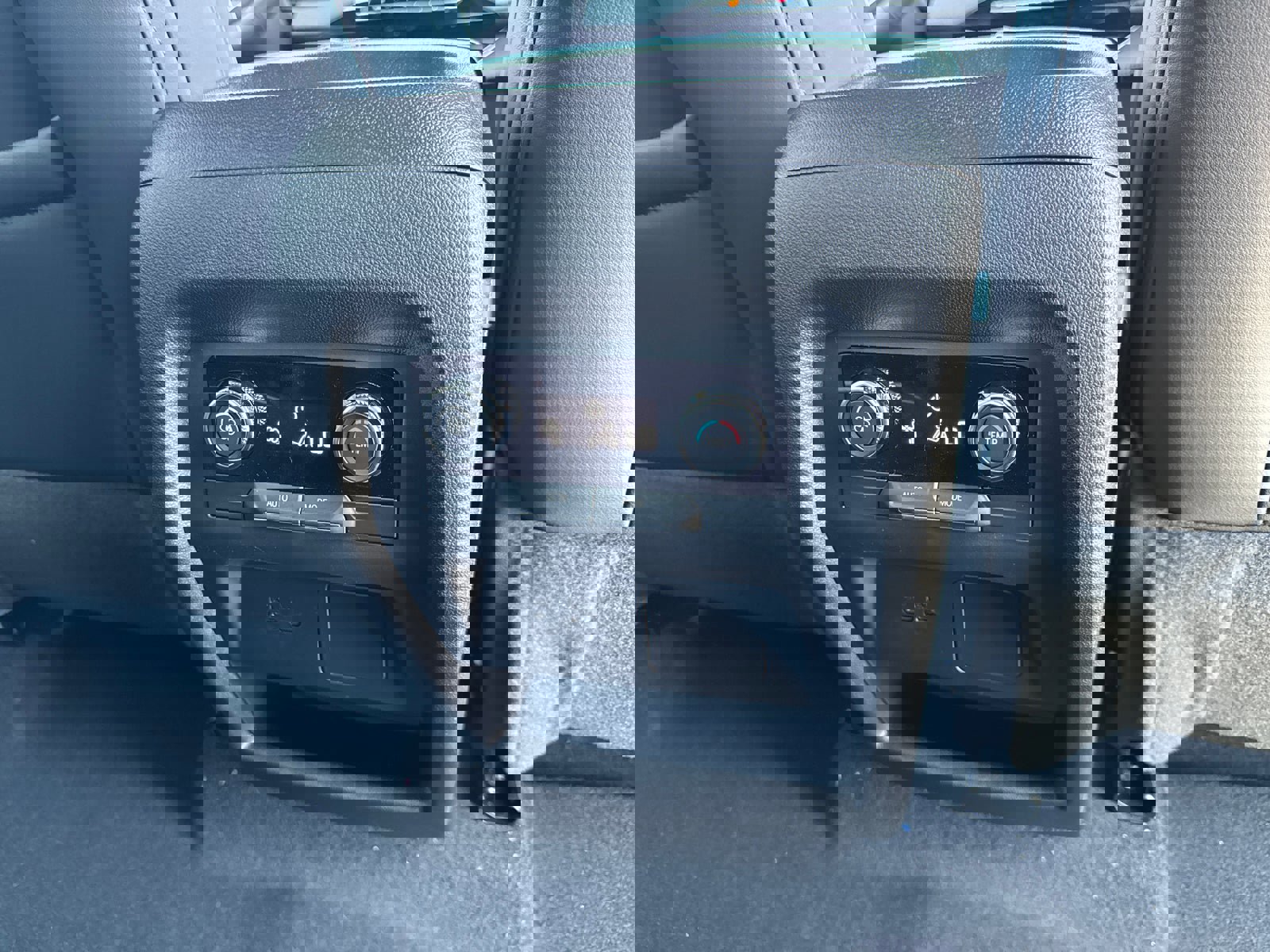 Used 2026 Buick Enclave Sport Touring w/ LPO, Floor Liner Package image 20