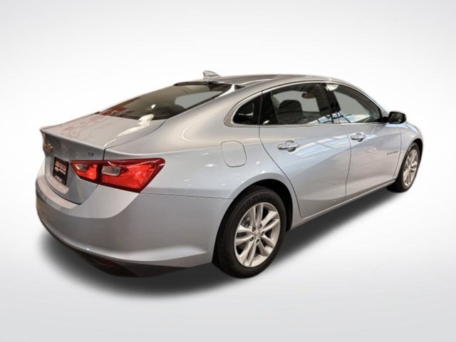 Used 2017 Chevrolet Malibu LT FWD image 24