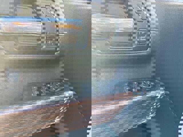 Used 2021 Chevrolet Silverado 2500 High Country w/ Z71 Off-Road Package image 24