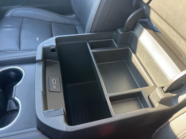 Used 2022 Chevrolet Suburban High Country image 30