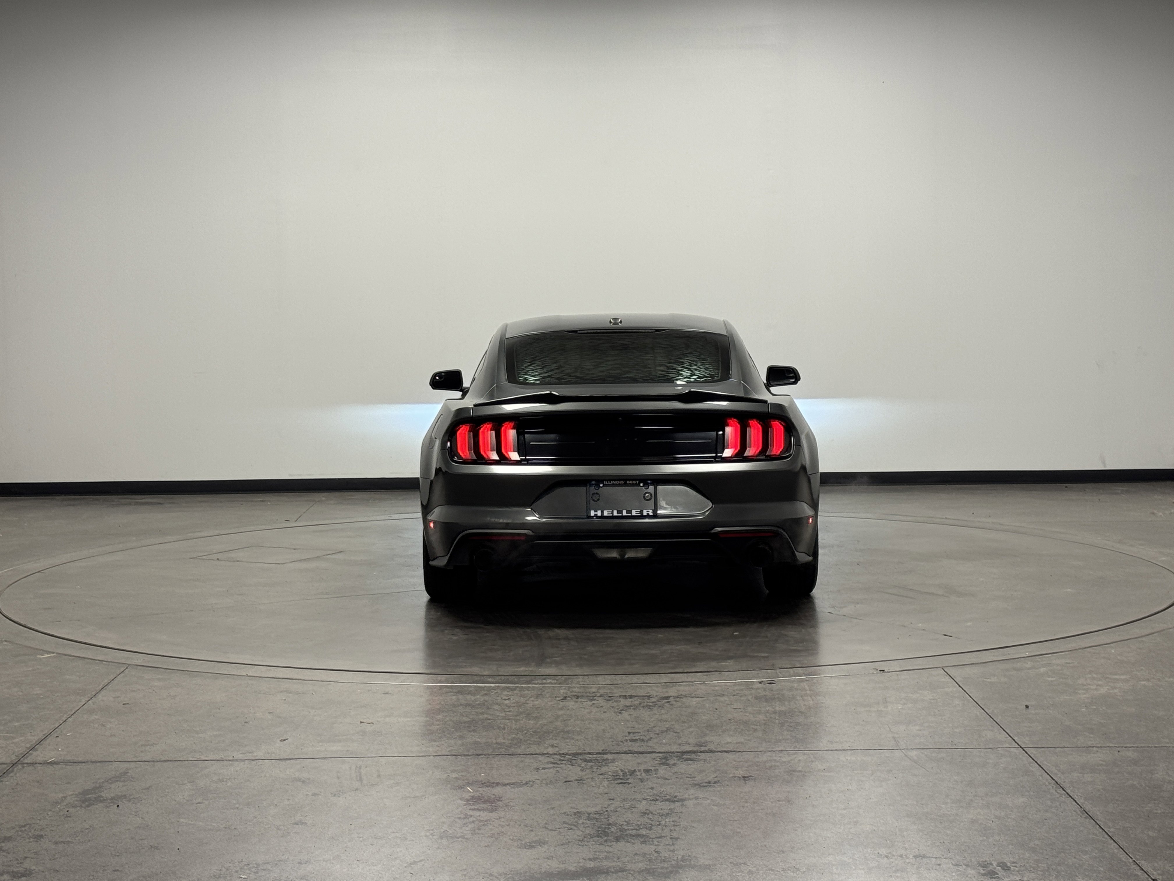 Used 2019 Ford Mustang Coupe image 7