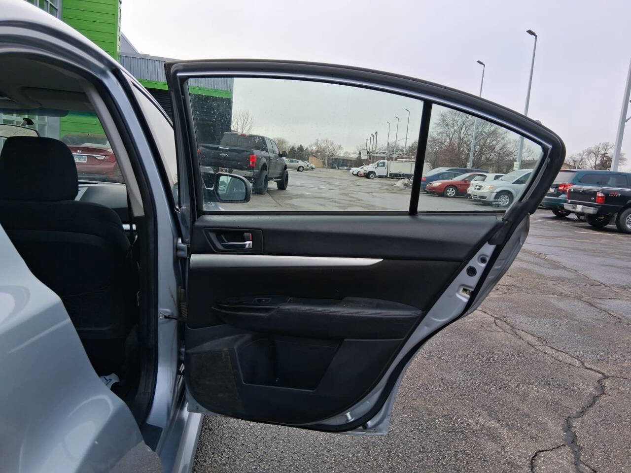 Used 2014 Subaru Legacy 2.5i Premium AWD/4WD image 9