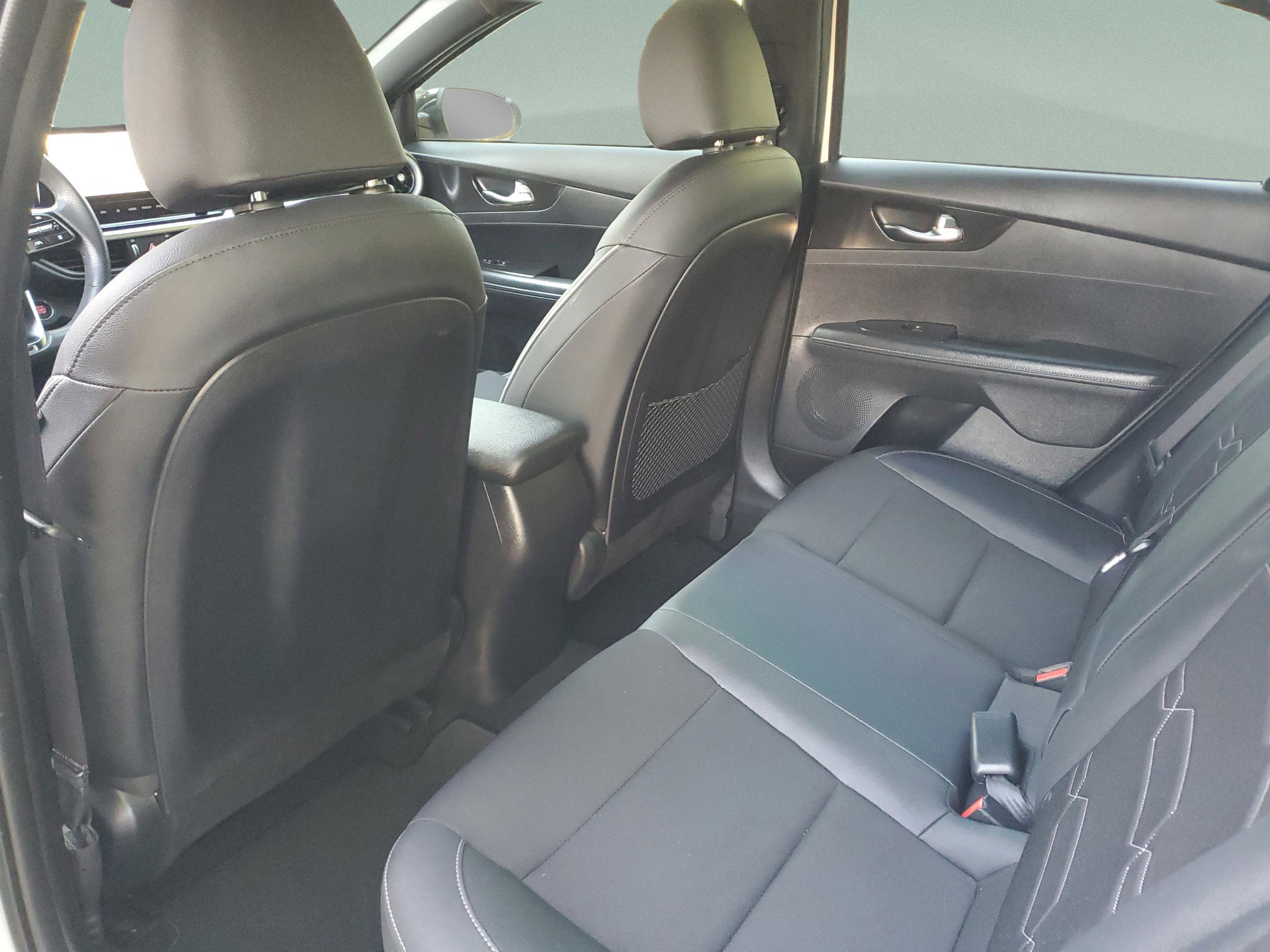 Certified 2024 Kia Forte GT-Line FWD image 6