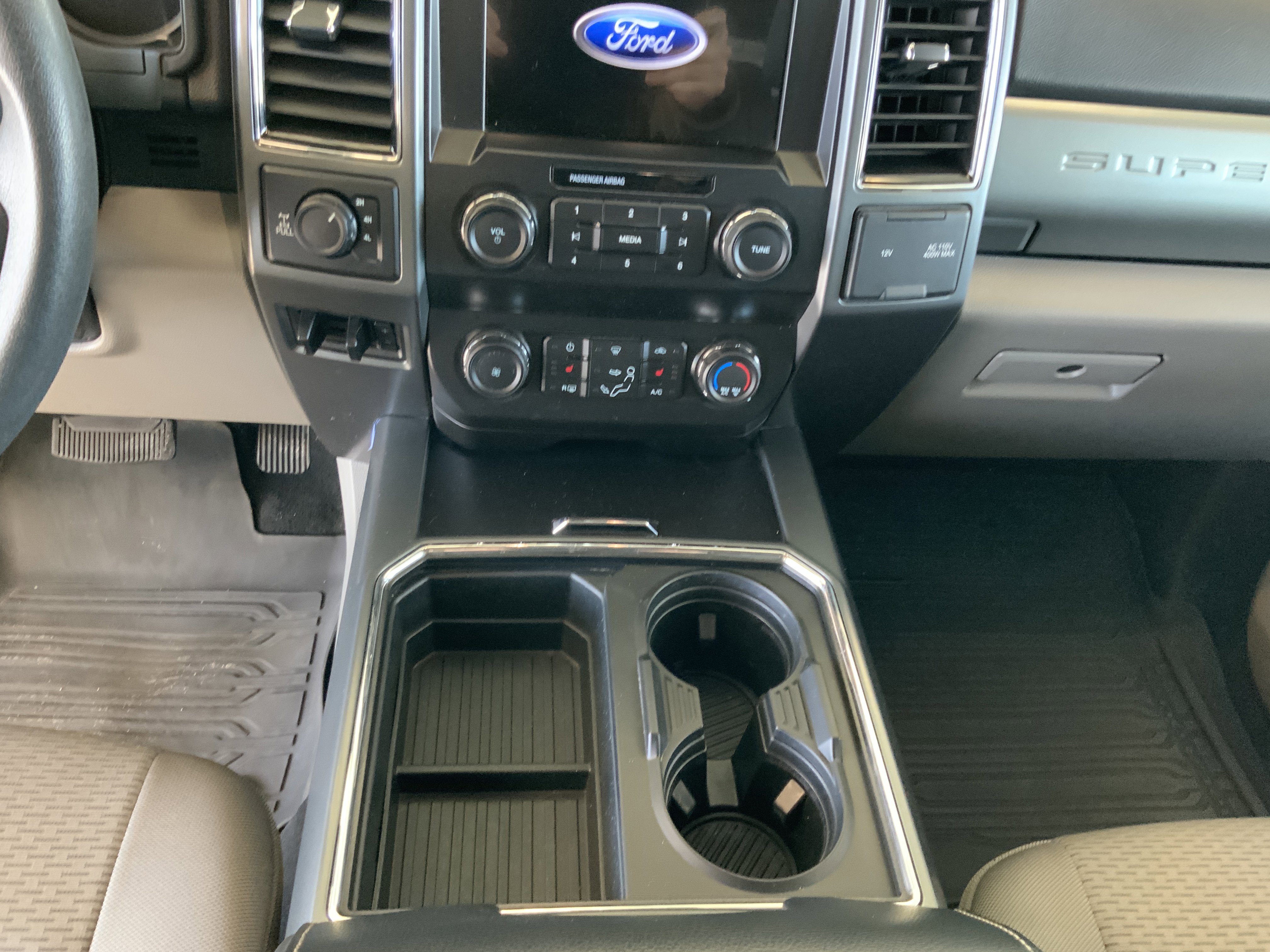 Used 2022 Ford F250 XLT w/ XLT Premium Package image 21