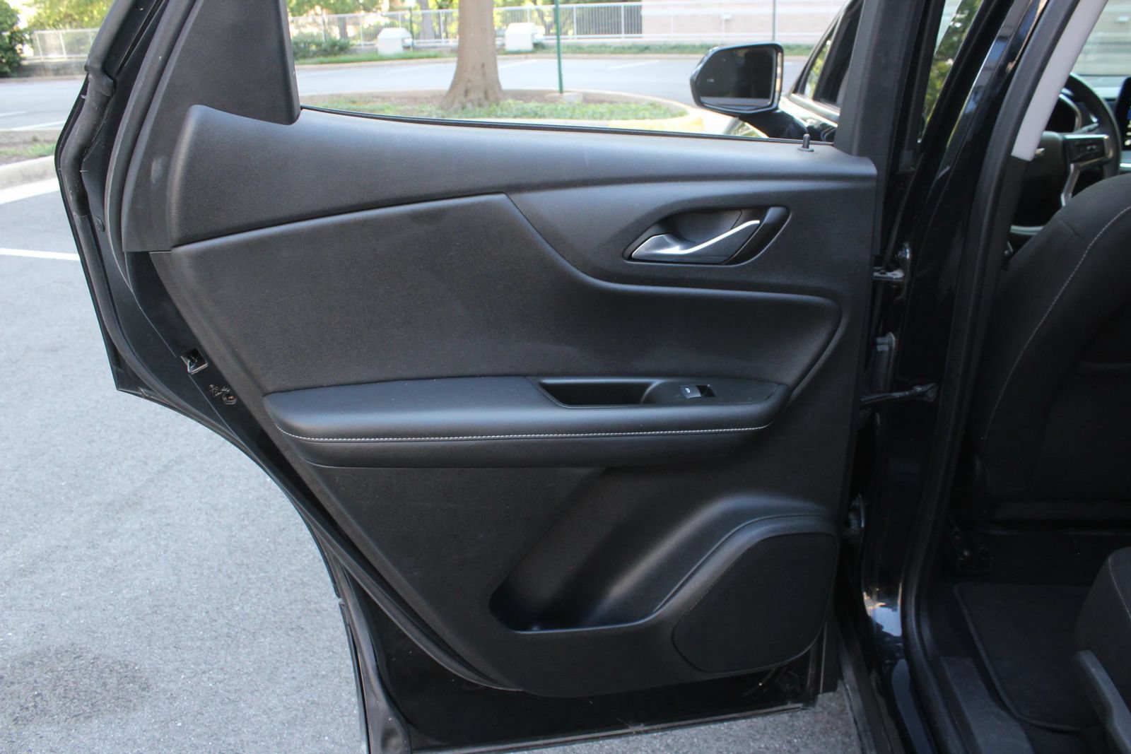 Used 2023 Chevrolet Blazer LT w/ Convenience Package FWD image 21