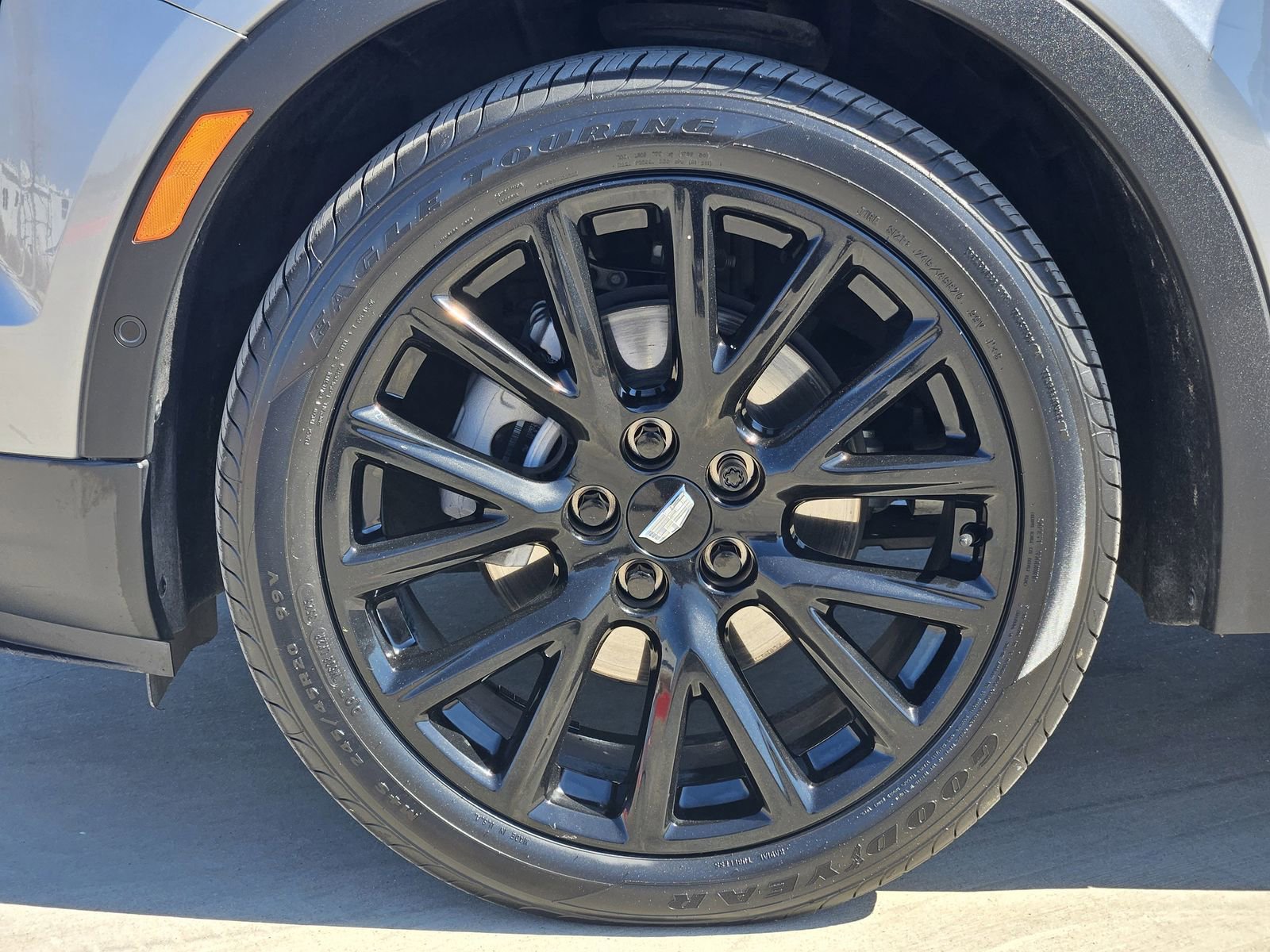 Certified 2023 Cadillac XT4 Sport w/ LPO, Onyx Lite Package image 12