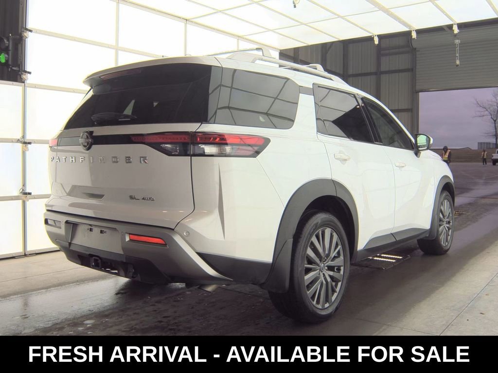 Used 2025 Nissan Pathfinder SL w/ SL Premium Package image 5
