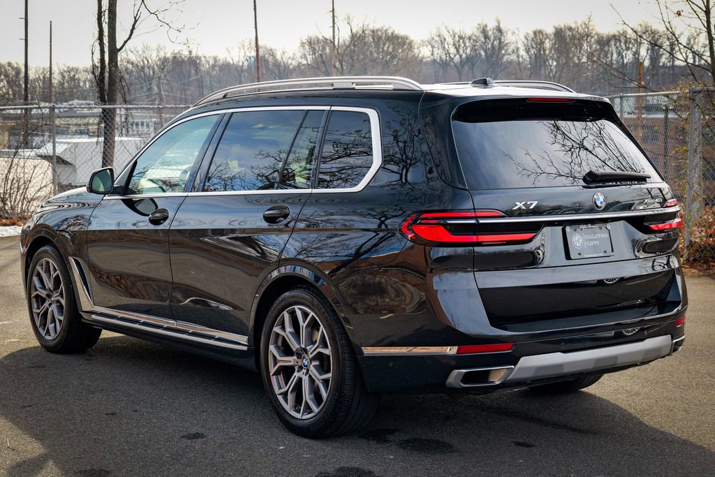 Used 2023 BMW X7 xDrive40i w/ Premium Package image 5