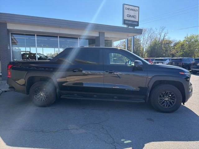 Used 2024 Chevrolet Silverado EV W/T AWD/4WD image 4