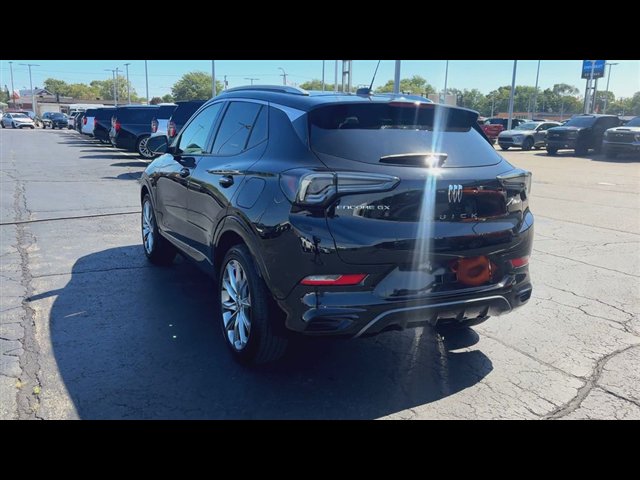 Certified 2024 Buick Encore GX Avenir w/ Avenir Convenience Package FWD image 7