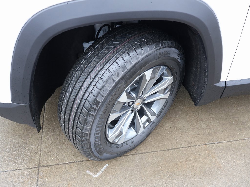 New 2026 Chevrolet Equinox LT w/ LPO, Floor Liner Package image 36