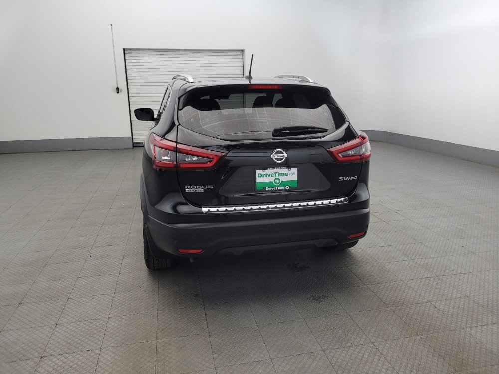Used 2022 Nissan Rogue Sport SV image 6