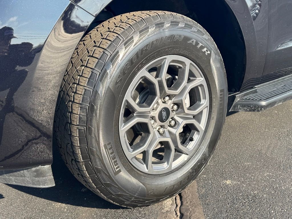 Used 2025 Ford Expedition Max Active image 35