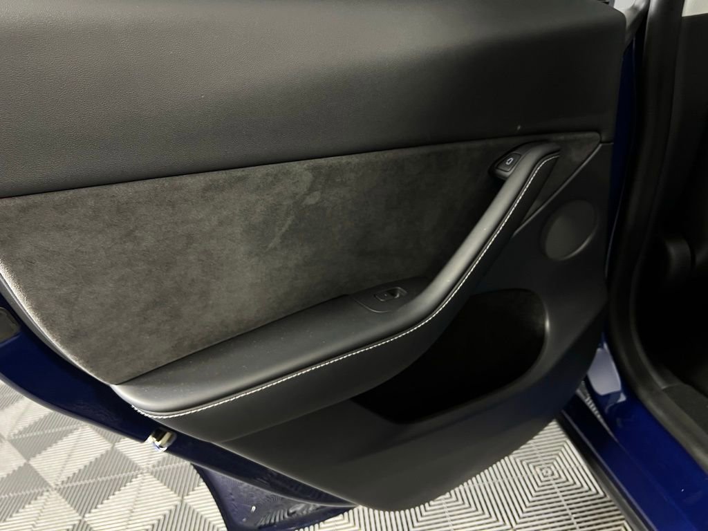 Used 2023 Tesla Model Y Long Range image 26