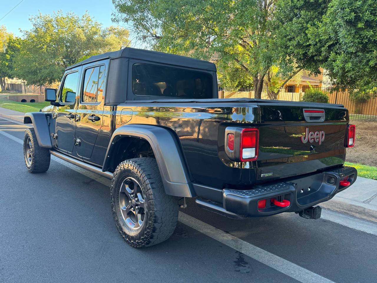 Used 2022 Jeep Gladiator Rubicon AWD/4WD image 3